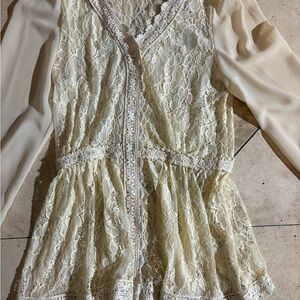 Double Zero Cream Lace Top